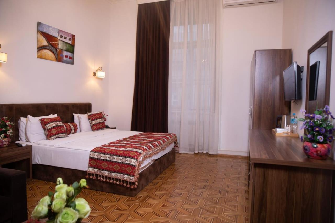 Malakhan Hotel Baku Ngoại thất bức ảnh
