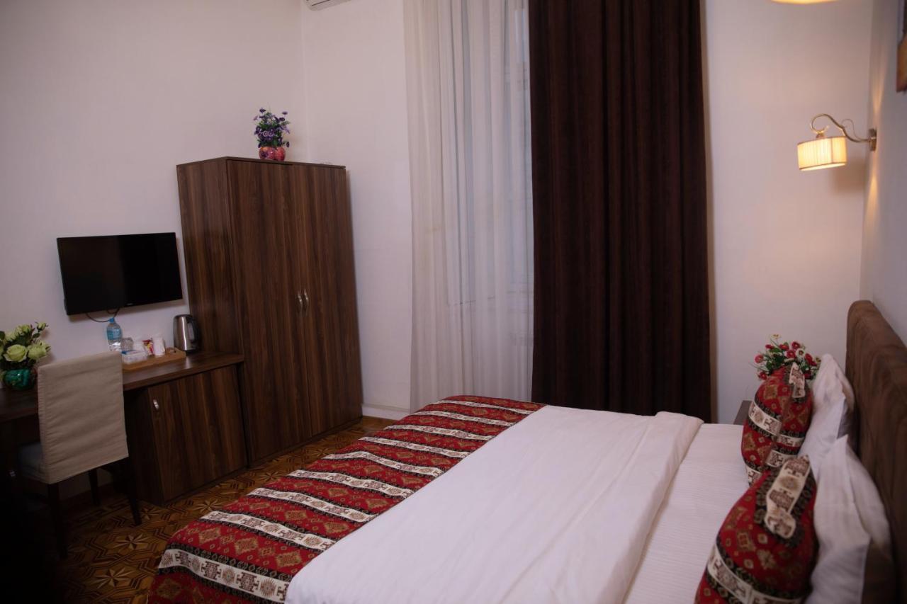 Malakhan Hotel Baku Ngoại thất bức ảnh