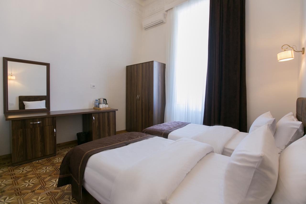 Malakhan Hotel Baku Ngoại thất bức ảnh