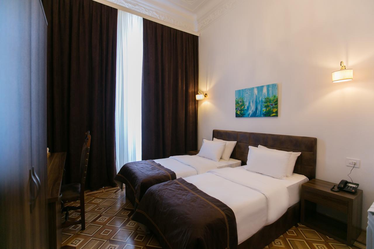 Malakhan Hotel Baku Ngoại thất bức ảnh