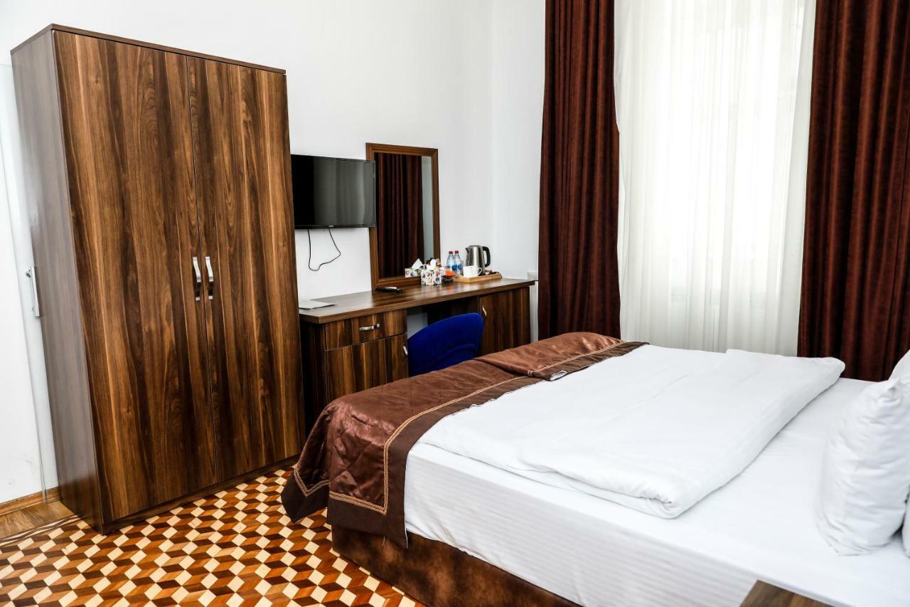 Malakhan Hotel Baku Ngoại thất bức ảnh