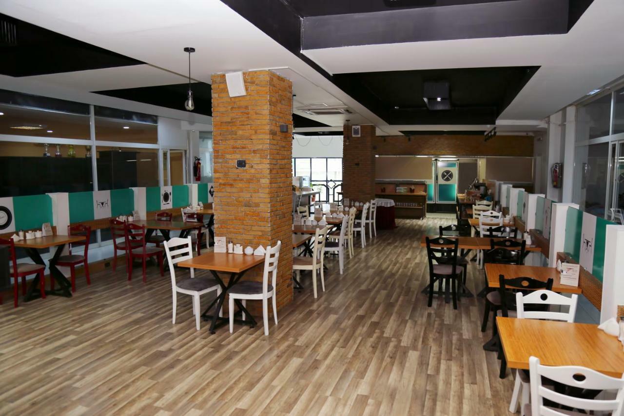 Malakhan Hotel Baku Ngoại thất bức ảnh
