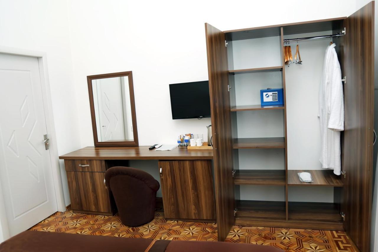 Malakhan Hotel Baku Ngoại thất bức ảnh