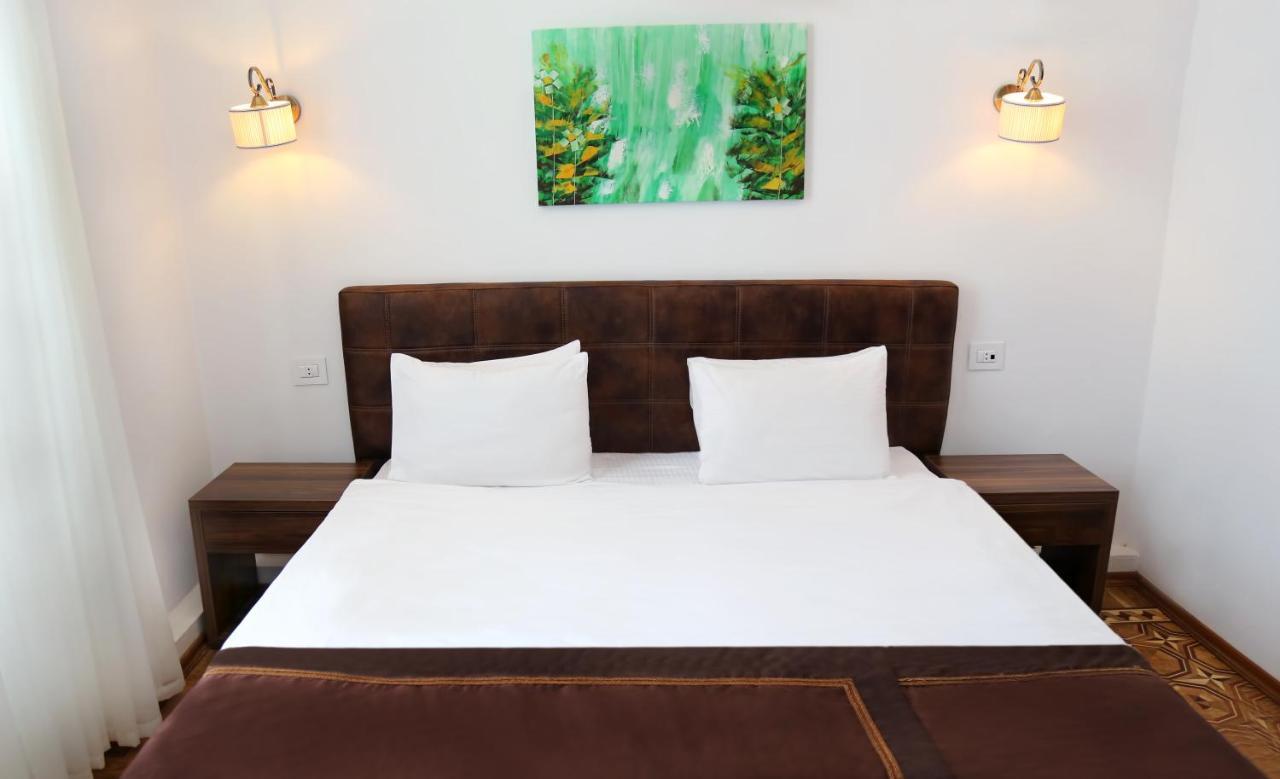 Malakhan Hotel Baku Ngoại thất bức ảnh